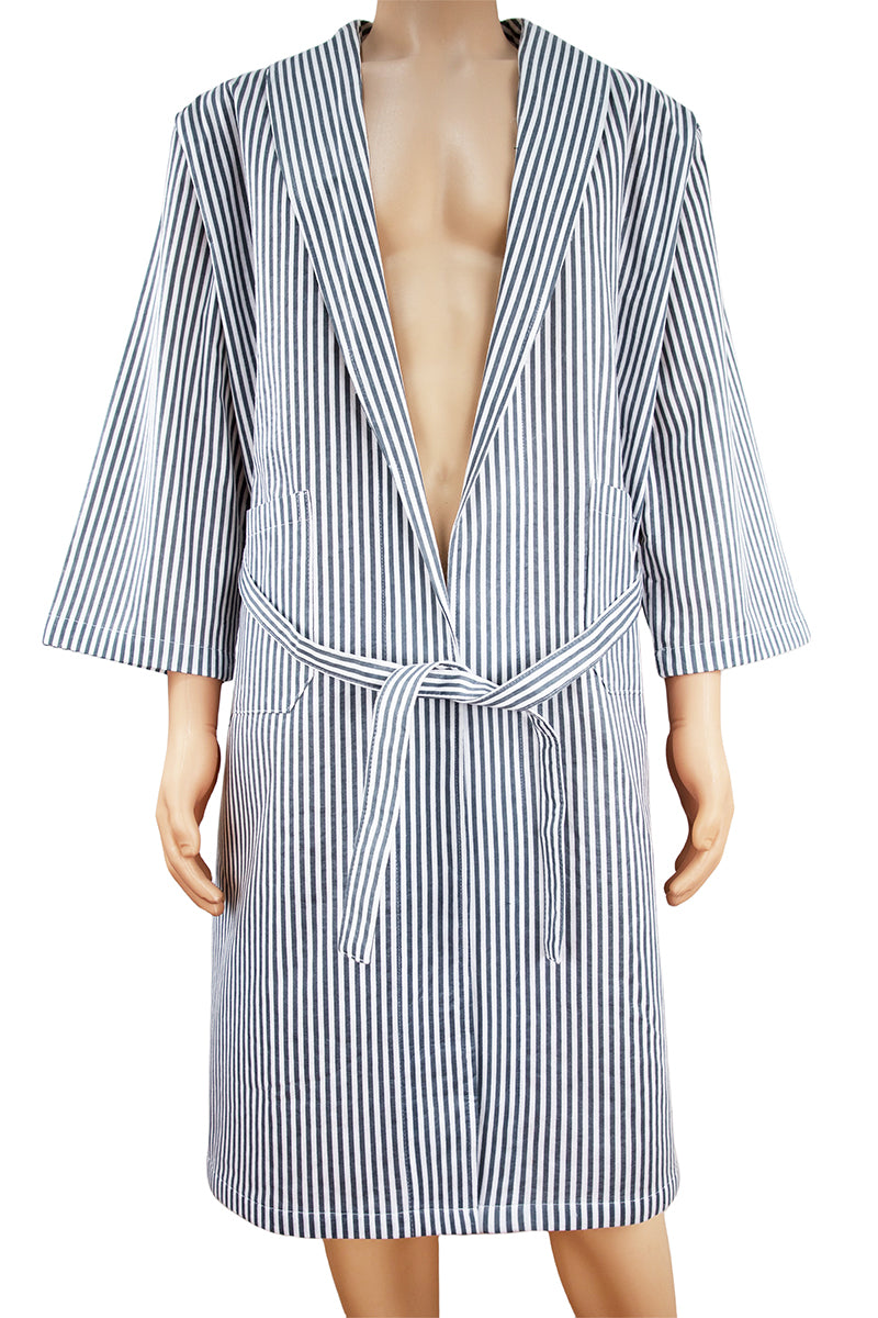 Wholesale Disposable Bathrobes for Men – Black & White Floral Print | OEM & ODM Nonwoven Spa Robes Supplier