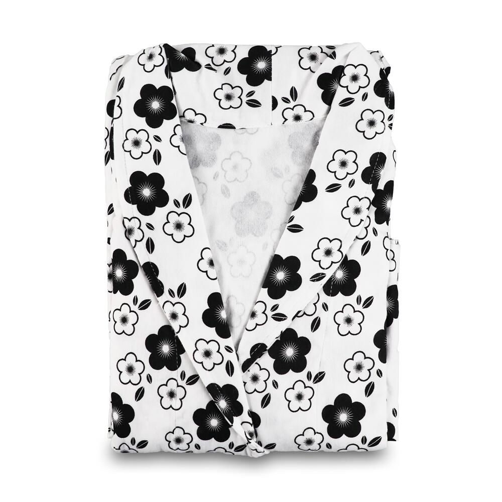 Wholesale Disposable Bathrobes for Men – Black & White Floral Print | OEM & ODM Nonwoven Spa Robes Supplier