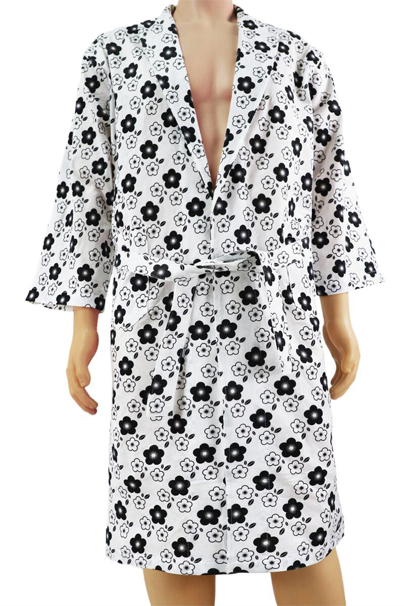 Wholesale Disposable Bathrobes for Men – Black & White Floral Print | OEM & ODM Nonwoven Spa Robes Supplier