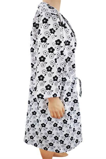 Wholesale Disposable Bathrobes for Men – Black & White Floral Print | OEM & ODM Nonwoven Spa Robes Supplier